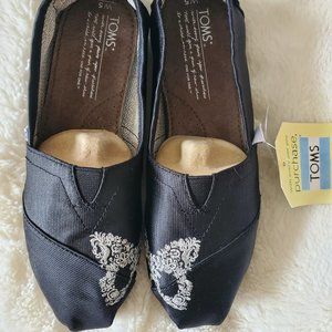 Toms Women's Classic Skylar Sz 5 NWT